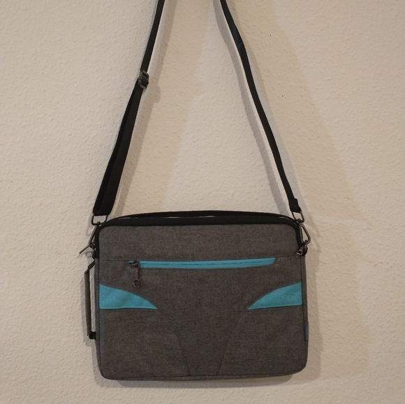 CoolBell 14"x10" Laptop Case with Carrying Strap - Picture 4 of 4